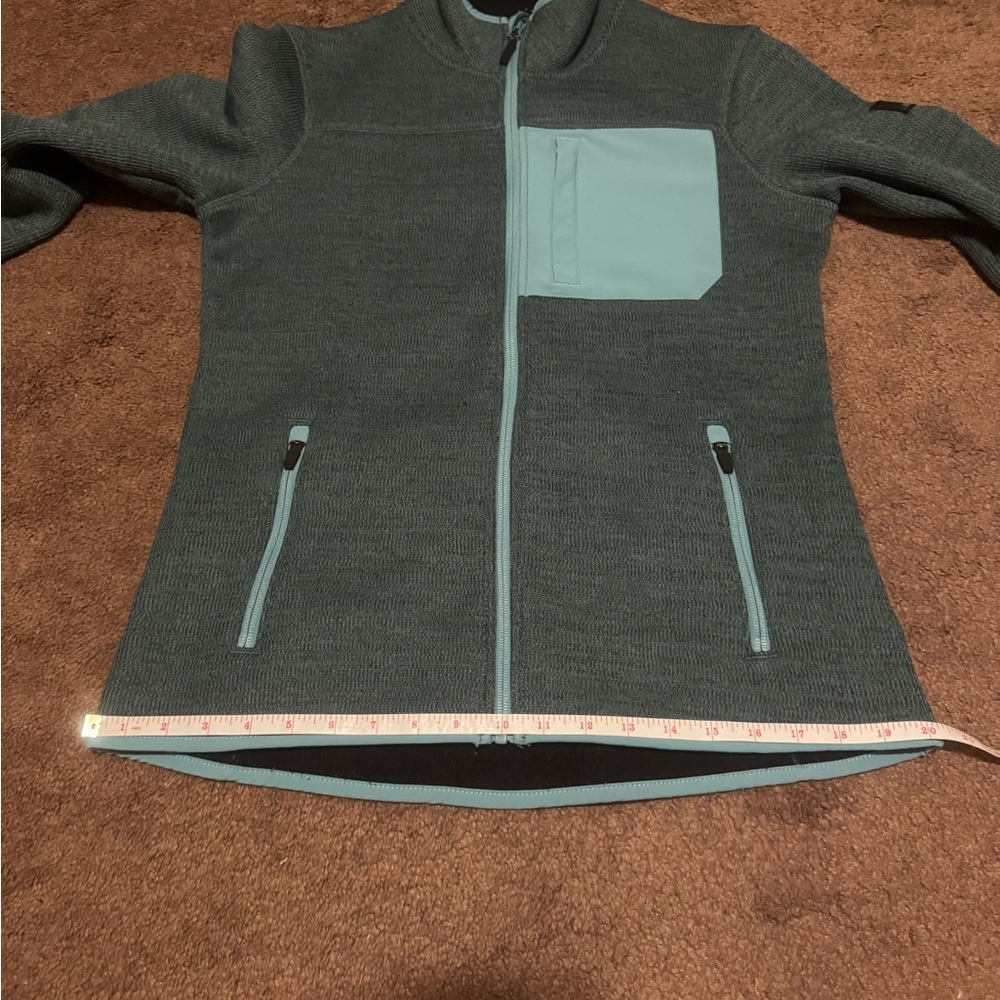 Ascend Jacket - Picture 11 of 11